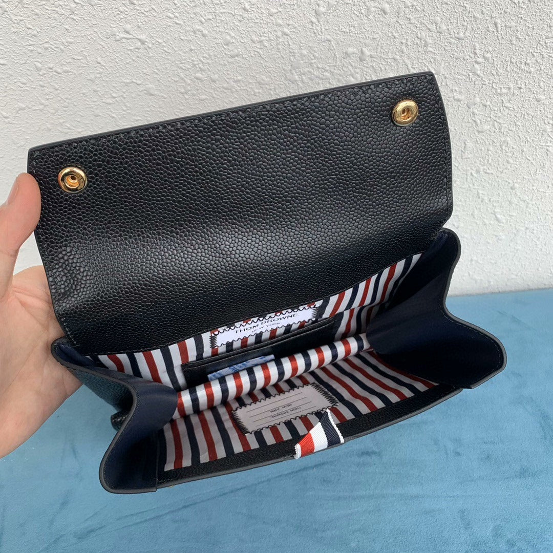 Black envelope bag