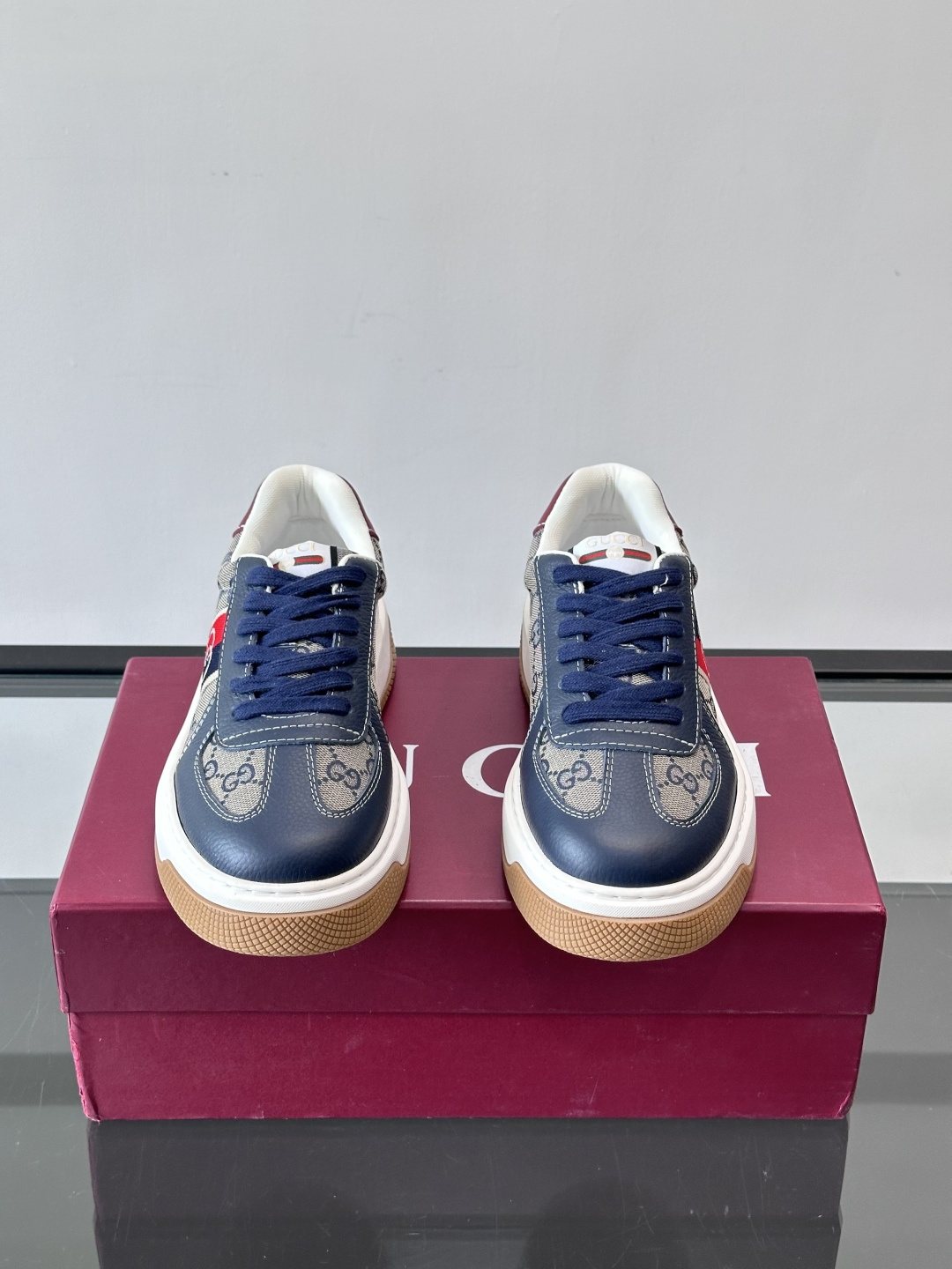 Gucci Men's Navy Monogram Stripe Low-Top Sneakers