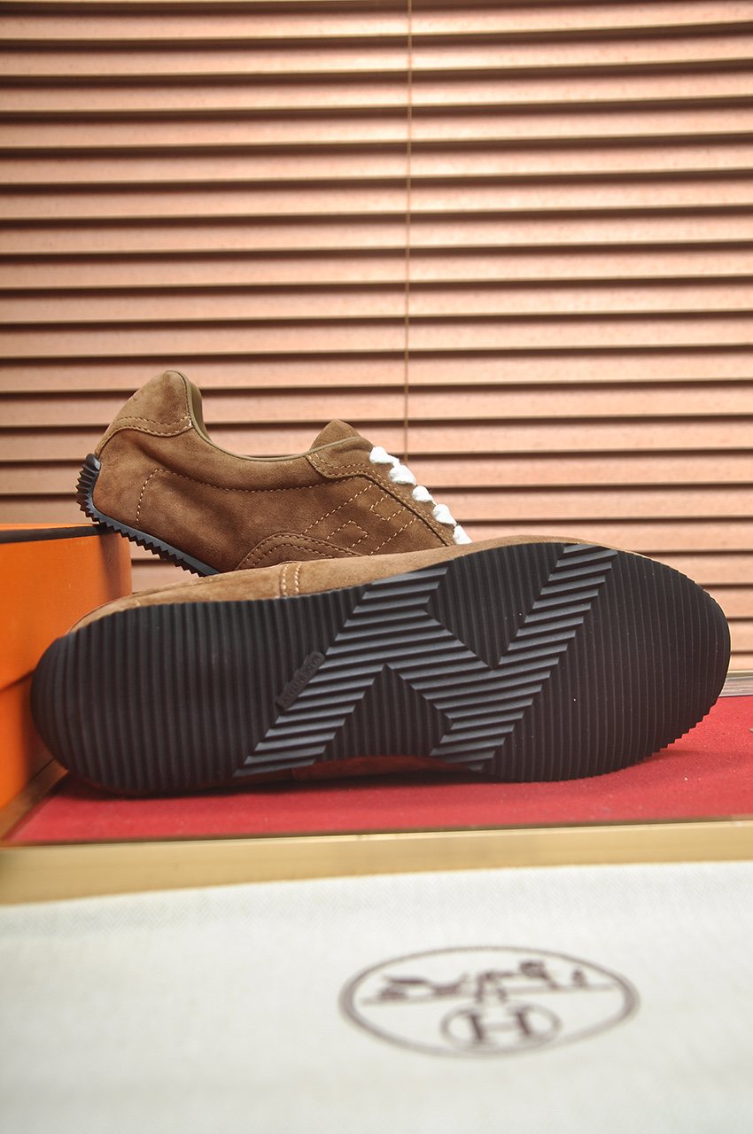 Hermès Brown Low-Top Sneakers
