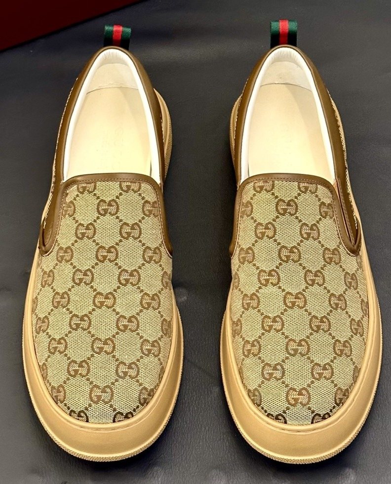 Gucci Patterned Slip-On Shoes