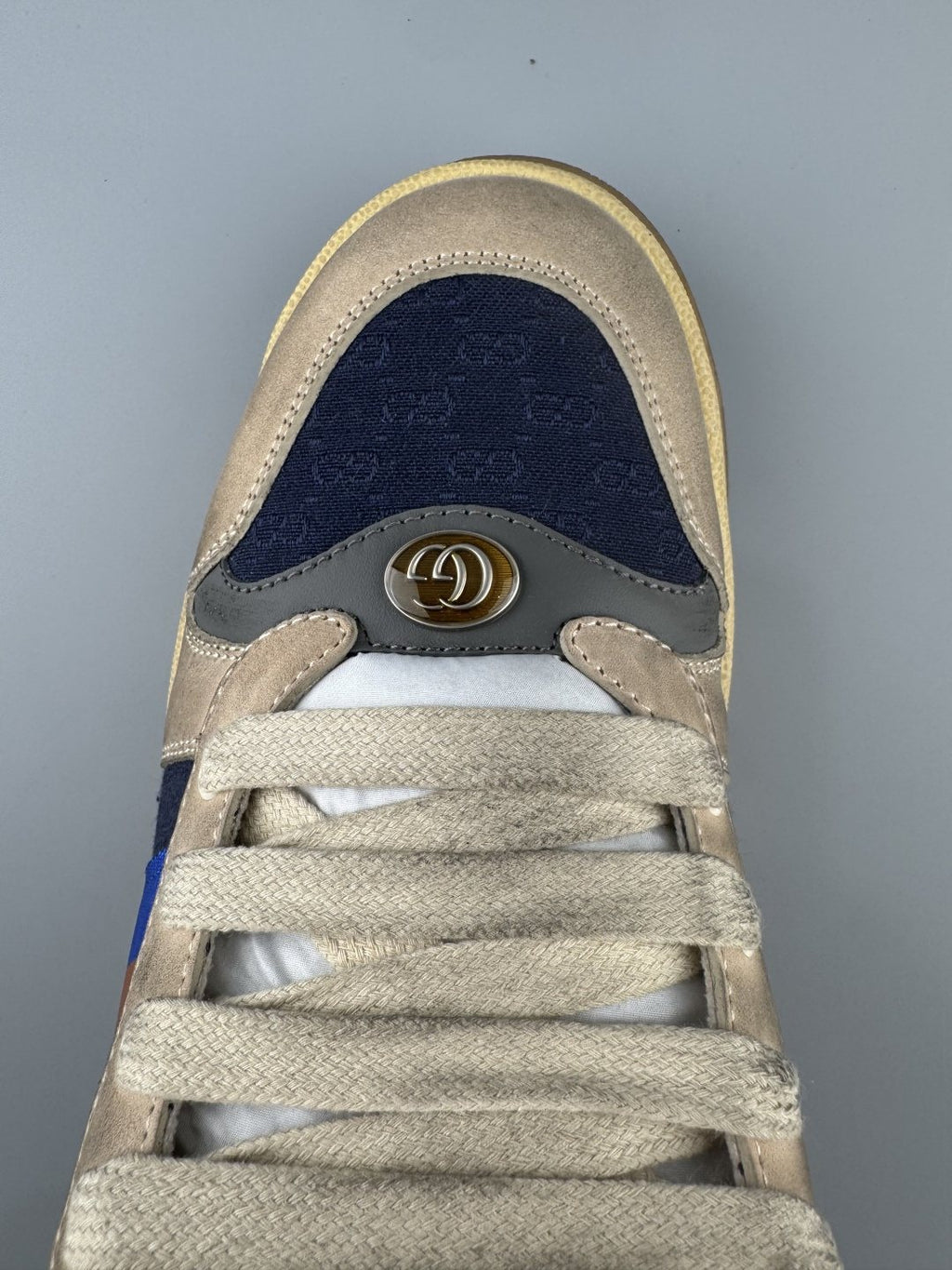 Gucci Beige Stripe Low-Top Sneakers