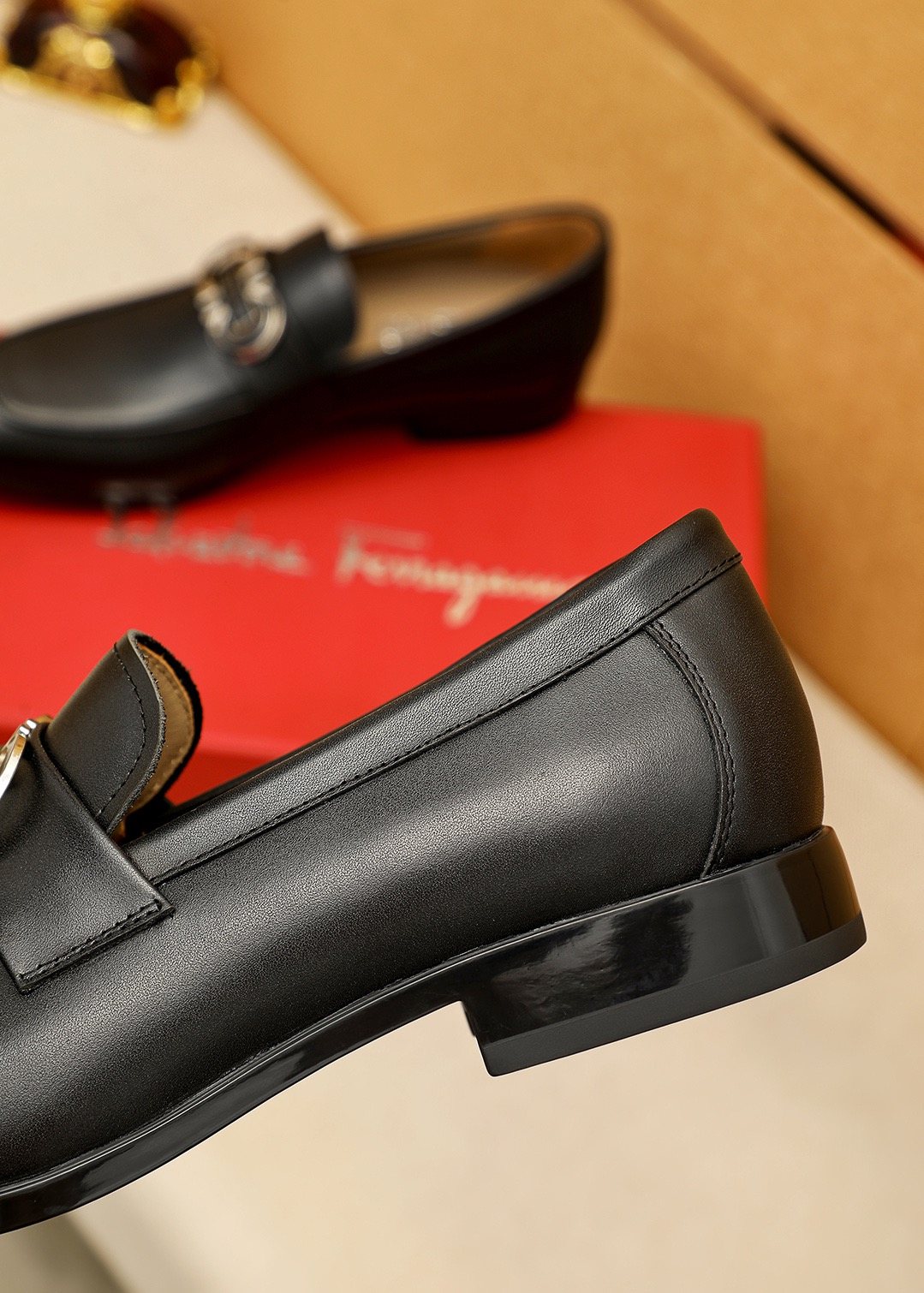 Ferragamo Men's Black Hardware Loafers - Low Stacked Heel