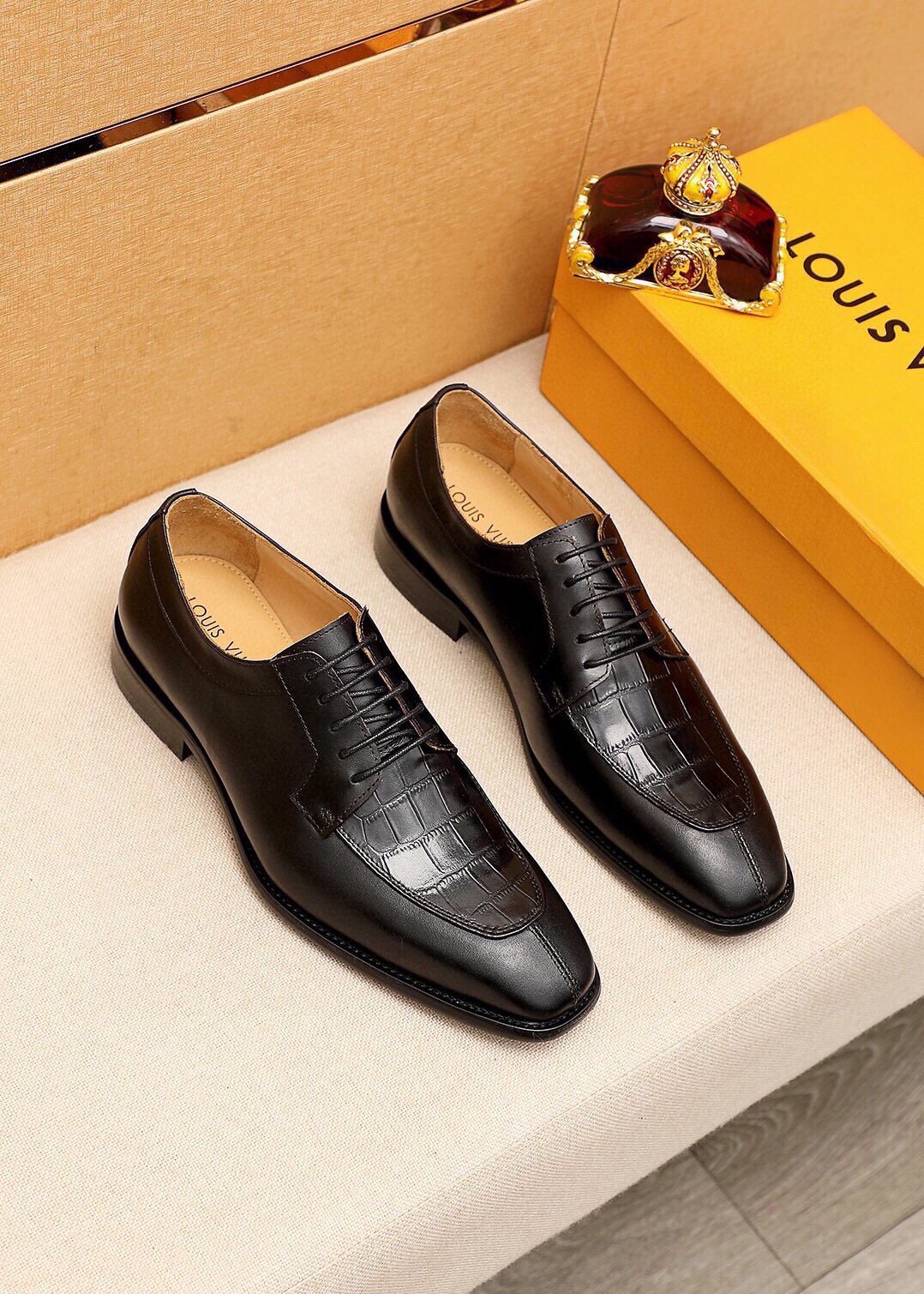 Louis Vuitton Crocodile-Embossed Lace-Up Dress Shoes